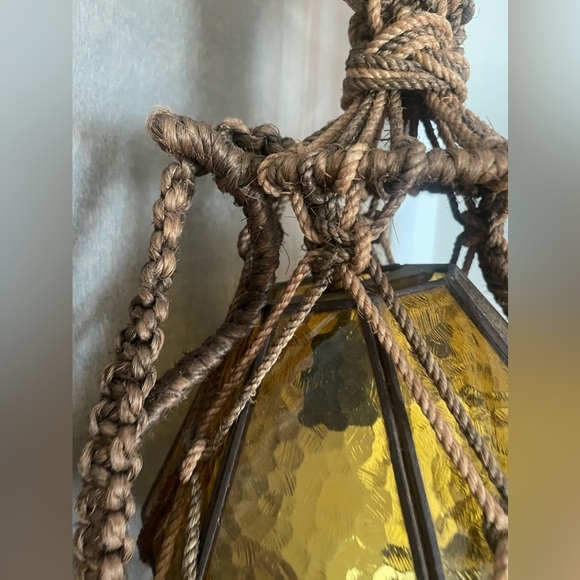 Vintage macrame flower pot holder with light - Picture 3 of 7